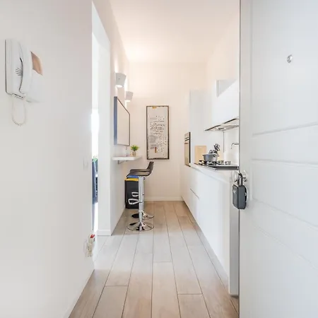 Urban Comfort Near Ferrari Museum & Railway 아파트 모데나