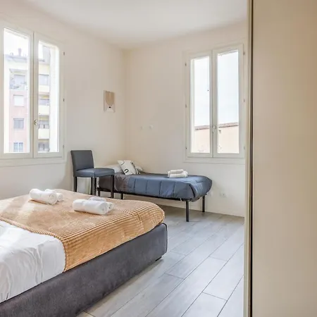 아파트 Urban Comfort Near Ferrari Museum & Railway