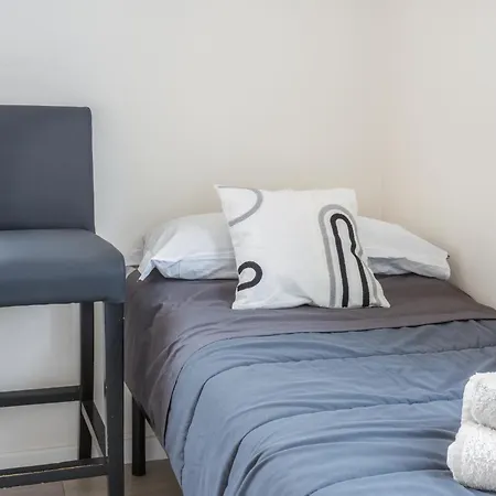 Urban Comfort Near Ferrari Museum & Railway 모데나