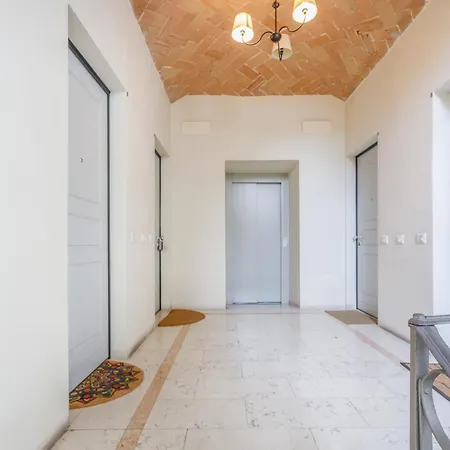 Urban Comfort Near Ferrari Museum & Railway 아파트 *