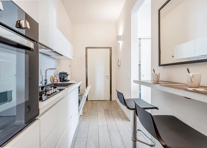 Urban Comfort Near Ferrari Museum & Railway Apartment