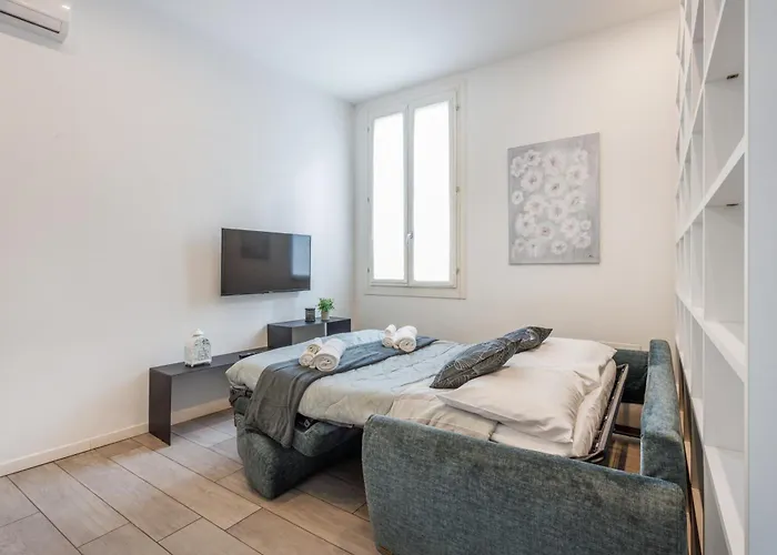 Urban Comfort Near Ferrari Museum & Railway Modena